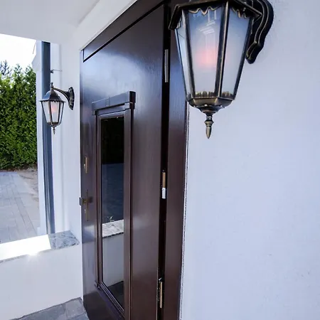 Πανσιόν Dworek Biala Dama Klimatyczne 4*