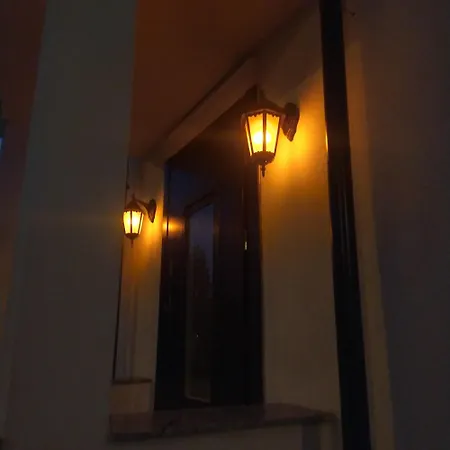 Dworek Biala Dama Klimatyczne 4* Gniezno
