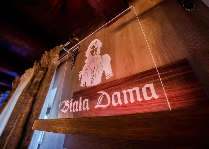 Dworek Biała Dama Klimatyczne Pensjonat Gniezno