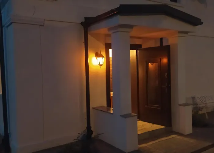 Dworek Biała Dama Klimatyczne Pensjonat