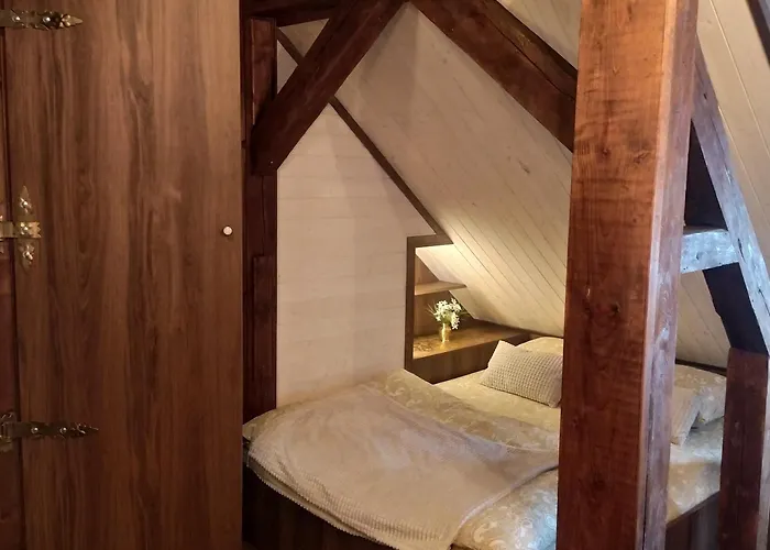 Dworek Biała Dama Klimatyczne Pensjonat