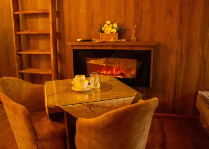 Dworek Biała Dama Klimatyczne 4*