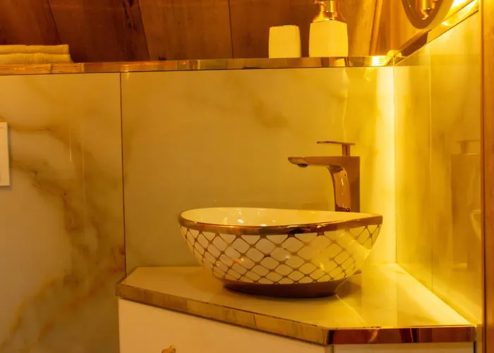 Dworek Biała Dama Klimatyczne 4*