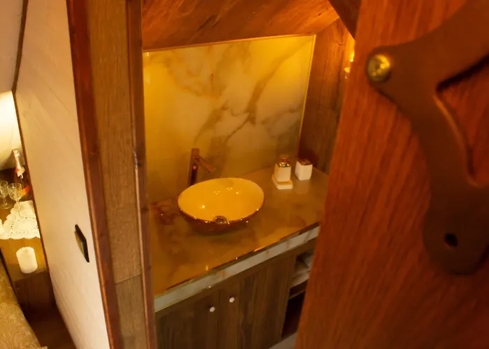 Dworek Biała Dama Klimatyczne 4*